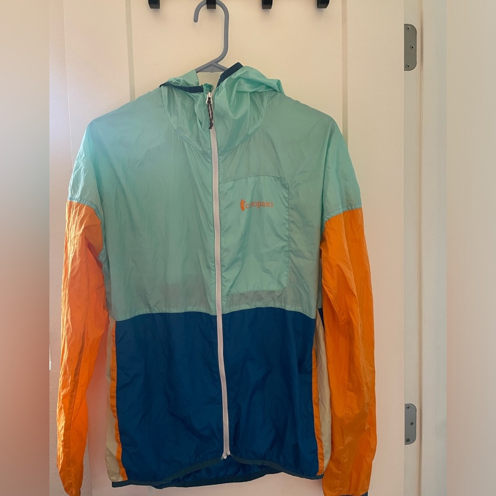 Cotopaxi Teca Windbreaker